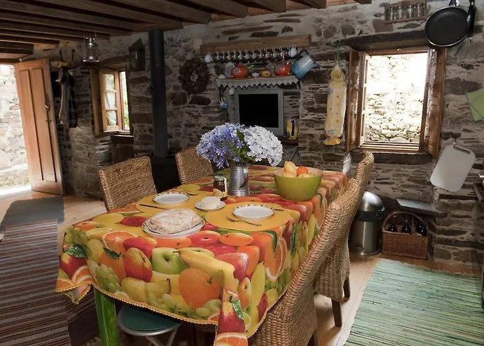 בית כפרי Talasnal Casa Da Urze Al לאוסה